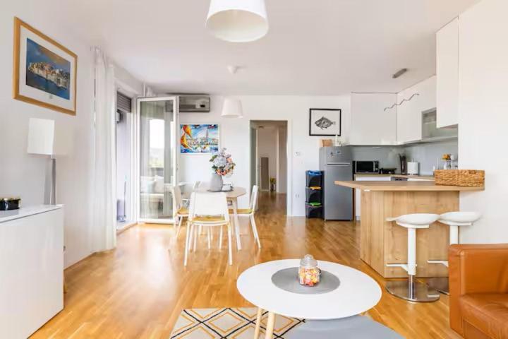 Eurorail Logistics Apartment زغرب المظهر الخارجي الصورة